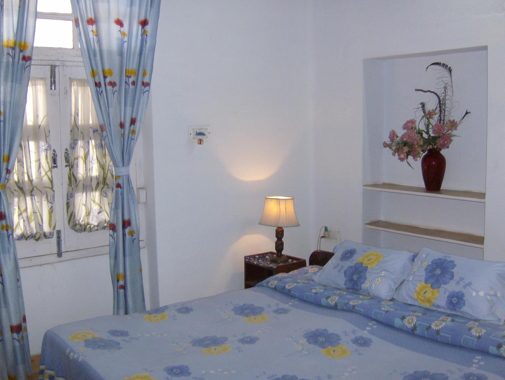 Jheelam Homestay Bhopal Extérieur photo