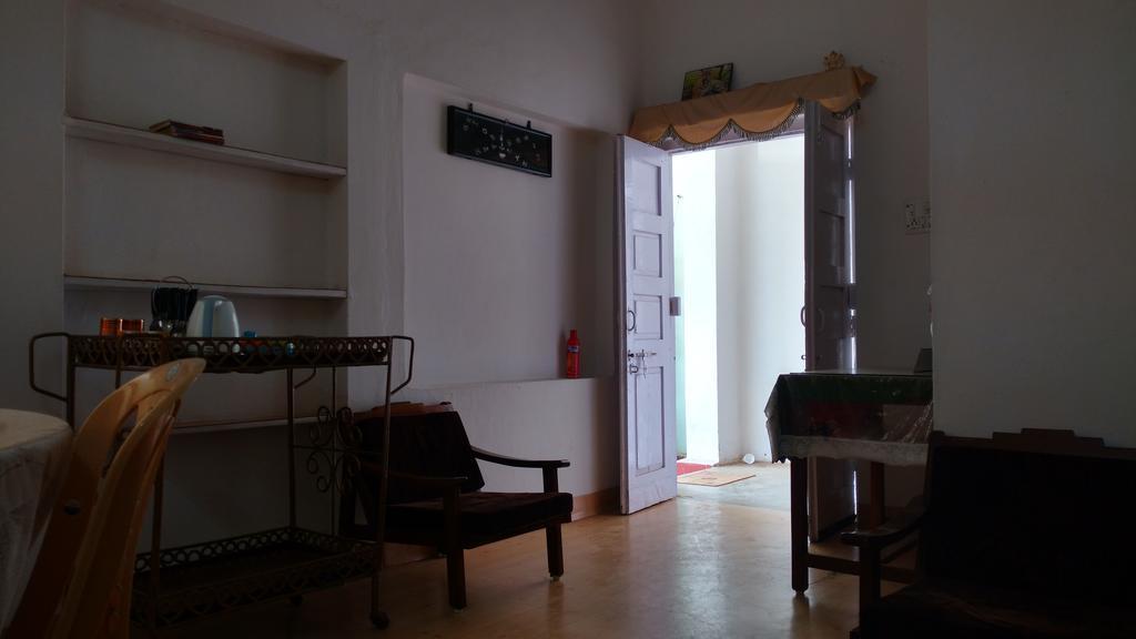 Jheelam Homestay Bhopal Extérieur photo