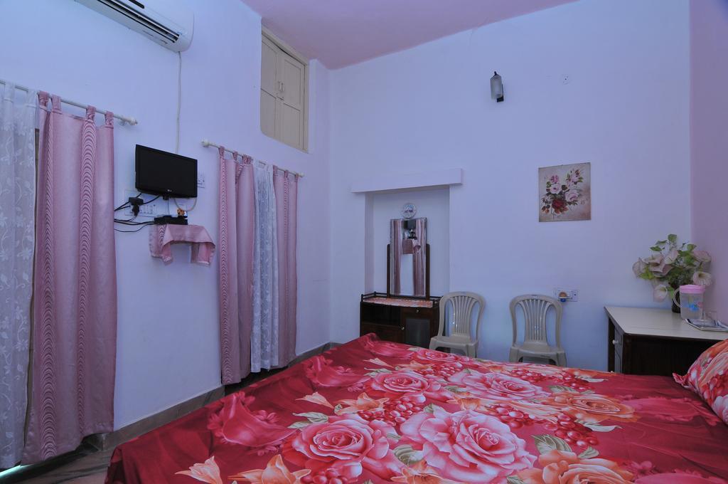 Jheelam Homestay Bhopal Extérieur photo